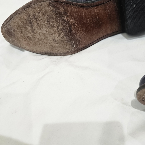 Elegant Purple Heeled Boots - Picture 6 of 7